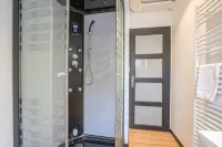 Douces Nuits Caennaises - City center apartment with free private parking โรงแรมใกล้E2se