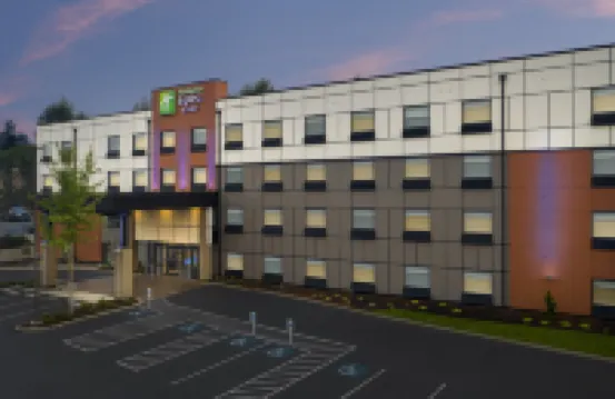 Holiday Inn Express & Suites PUYALLUP (TACOMA AREA) by IHG