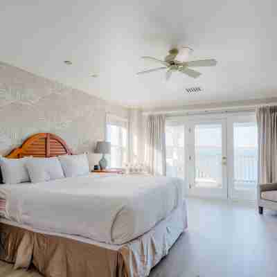 The Geneva Inn Rooms