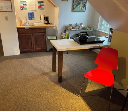 Portland International Guesthouse Отели рядом с достопримечательностью «KIDD's Toy Museum»