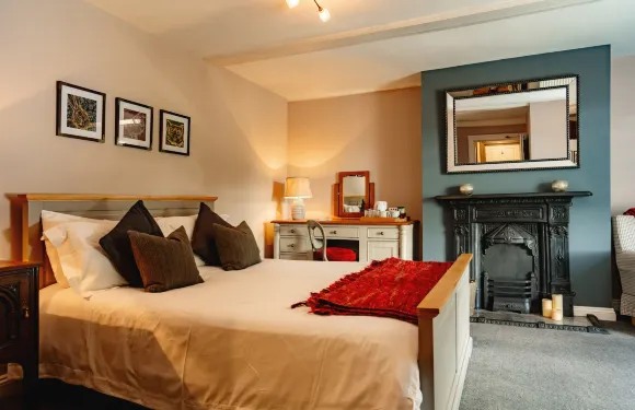 威塔克雷白獅酒店