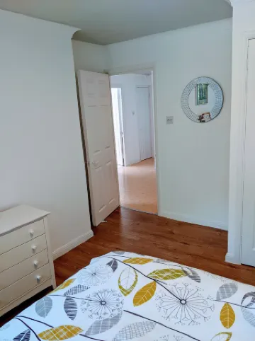 Oaklawn Apartment - Sleeps 4 Parking & Garden