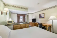 Americas Best Value Inn & Suites- Three Rivers Hotels in Newberg Township