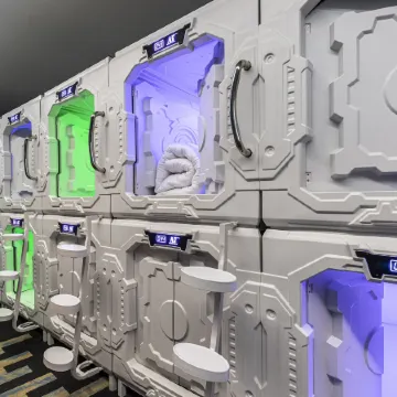 Art Seven Hostel Capsules