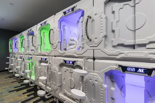 Art Seven Hostel Capsules