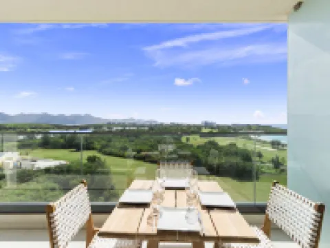 Fourteen at Mullet Bay Hotéis em Lowlands