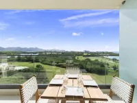 Fourteen at Mullet Bay