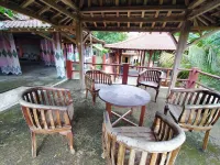 Binakarya Homestay Syariah - vue sur la montagne