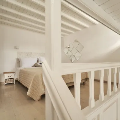 Mykonos City Maisonette Hotel dekat Kincir Angin Mykonos