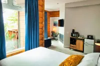 Terrace Suites Hotels in Parry Sound District