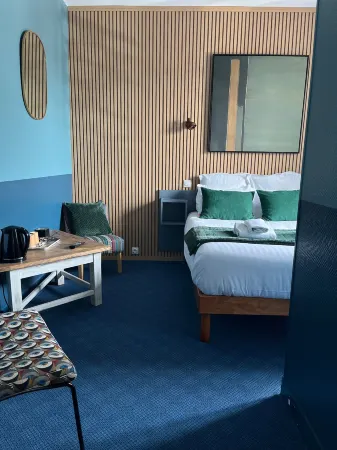 Hôtel des Pins Отели в г. Шампо