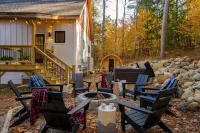 Luxe Retreat: Sleeps 15, Hot Tub, Sauna & Movie Room