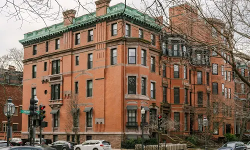 No. 284 Back Bay Hotel, Sonder