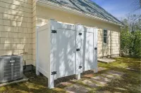 Beautiful 4 BR, Close to Everything!!  Walk to Gooch's Beach and Dock Square!