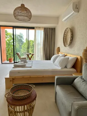 Rue Rooms