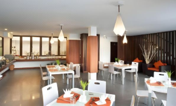 Plumeria Maldives - Housity