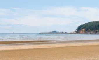 Taean Mongsanporangbadarang Shim Pension