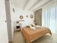 Vingt Sept Hotels near Centro Storico di Polignano a Mare
