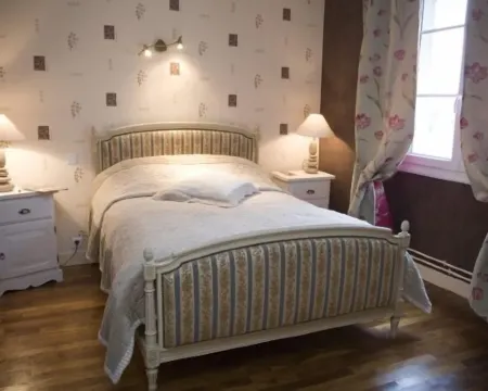 Le Lion DOr Hotels in Orne
