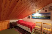 JOIVY Welcoming 3BR flat with parking in Verrand Hoteles cerca de Ru du Moulin