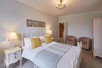 Host & Stay | Austen House Hotels near Whalebone Arch