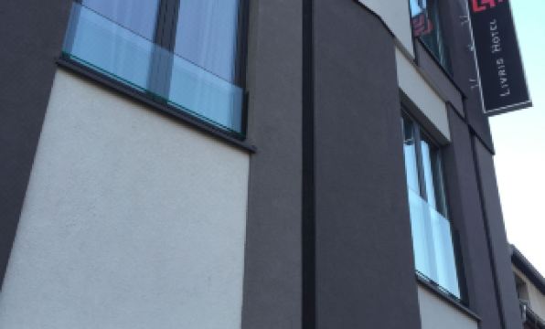 Livris Hotel