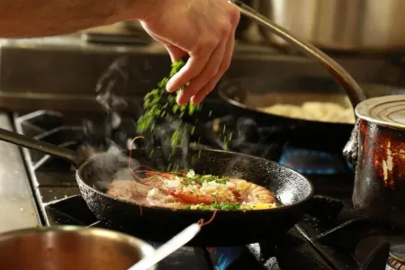 Le Konine - Hotel & Bar & Restaurant Отели в г. Монсо-ле-Мин