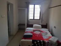 Golden Guest House- Miritini Hotels near Moi International Airport
