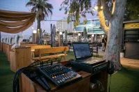Beach Garden Hotel - 3-Star