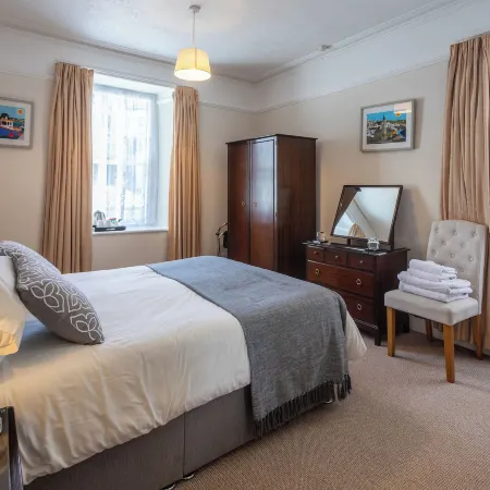 Dunedin Guest House