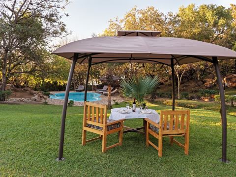 Safari Beach Lodge