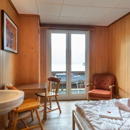 Lake Lodge Hostel