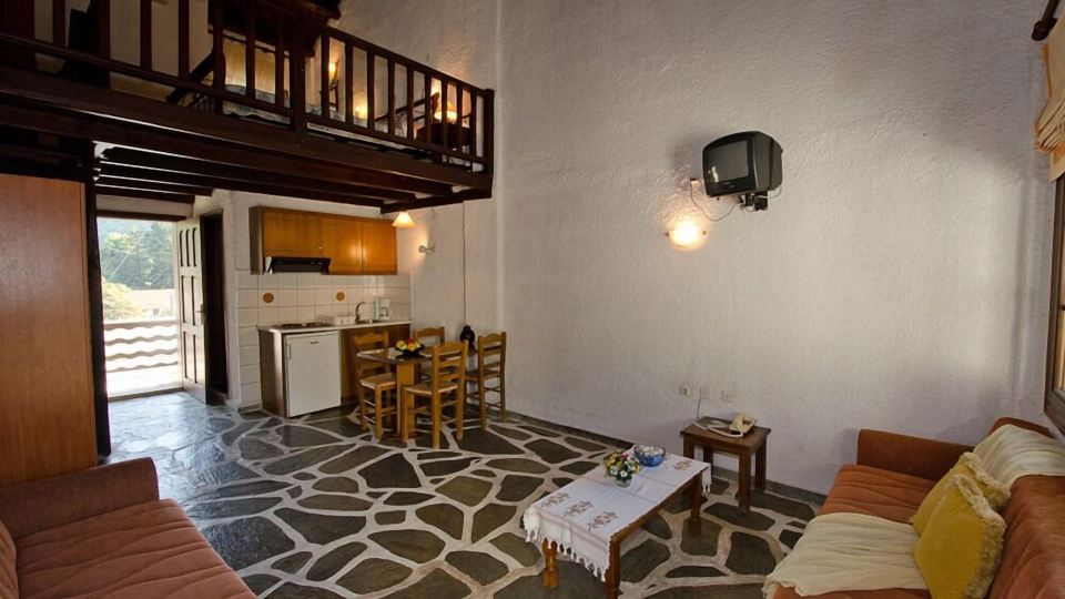 Delphi Hotel