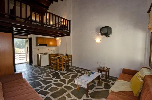 Delphi Hotel - Beach