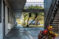 Motel 6 Ft. Pierce, FL Hotels in Fort Pierce