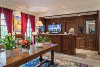 Demeures & Châteaux - Hôtel Greuze & Spa Tournus Hotels in Chardonnay