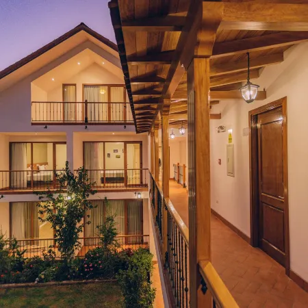 Saska Boutique Hotel