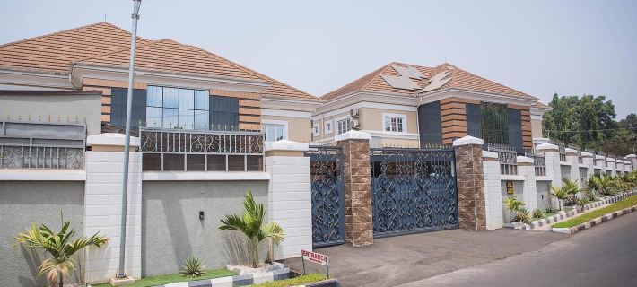 Lion Luxury Suites Hoteles en Enugu North