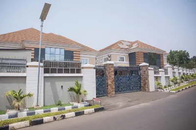 Lion Luxury Suites