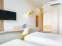 Bloom Hotel - Heritage Walk Hotels near Golden Temple