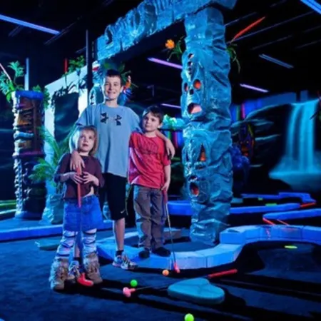 Big Splash Adventure Indoor Water Park & Resort