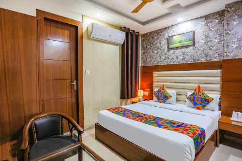 FabHotel Frolic Hotels in Bahadarabad
