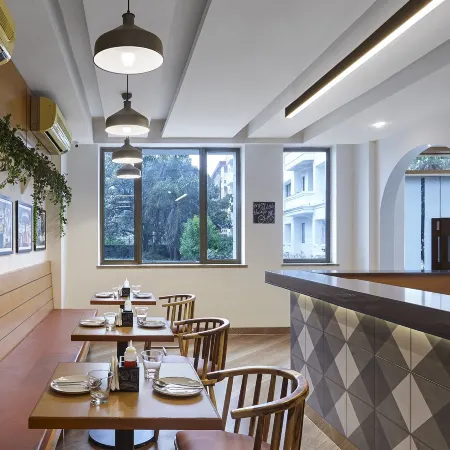 Monday Hotels Mahape