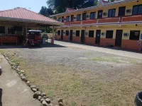Enriquez Lodge Hotels in Limay