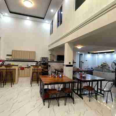 SoursdeiSawadeeBoutique Dining/Meeting Rooms