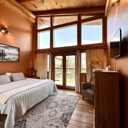 New Denver Lodge