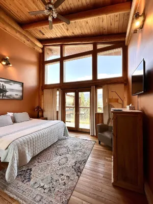 New Denver Lodge - 3-Star