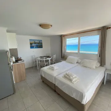 Annoula Studios and Apartments