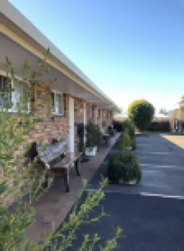 Golden Grain Motor Inn