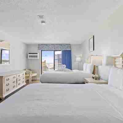SeaMist Driftwood Vacation Studio with Balcony Rooms